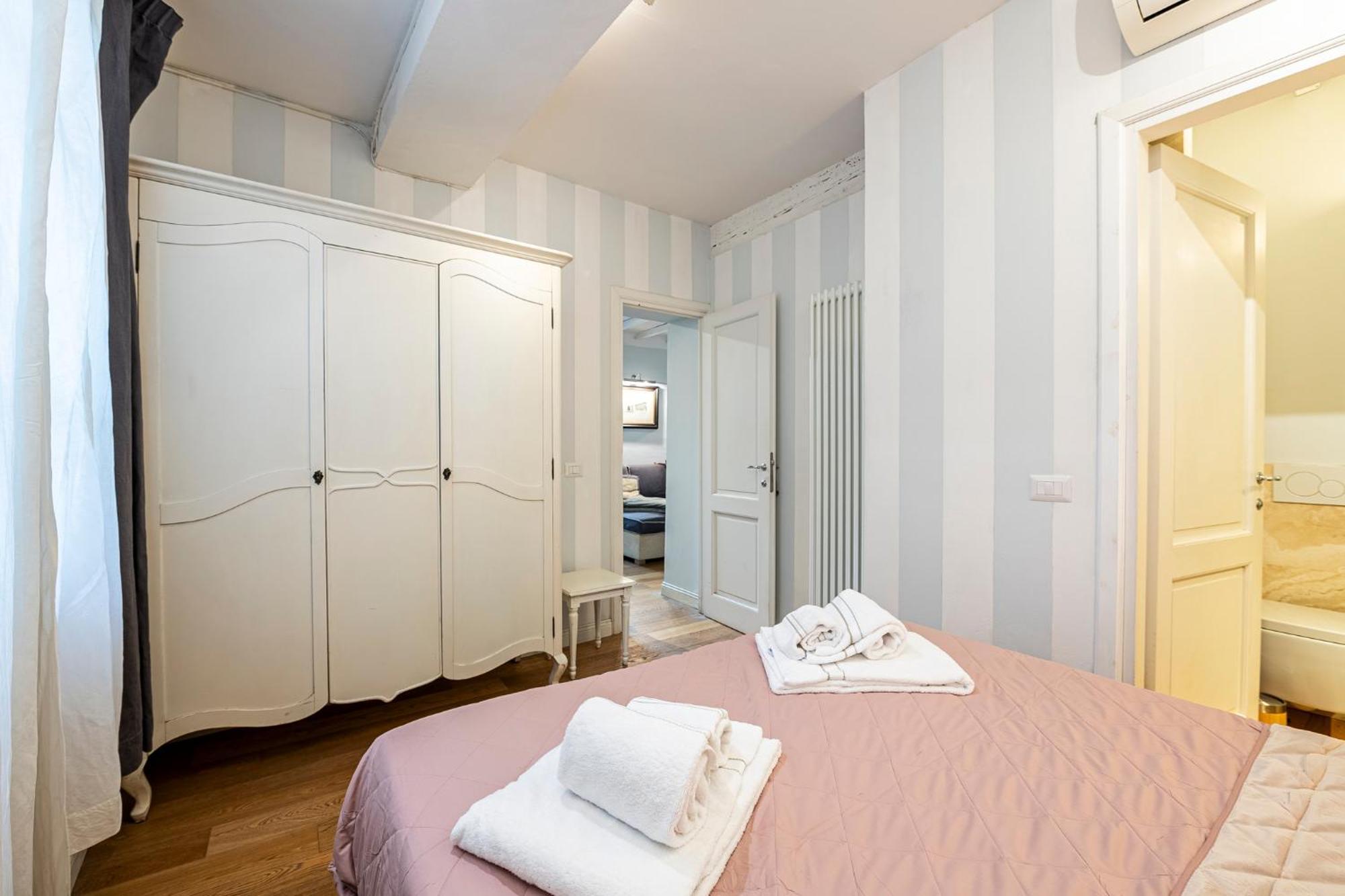 Suite In Pz. Michelangelo: Due Camere Con Due Bagni Флоренція Екстер'єр фото